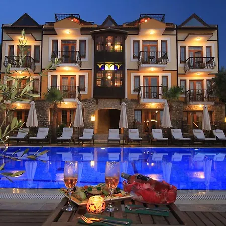 The Olive Tree (adults Only) אולודניץ