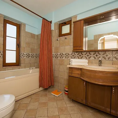 The Olive Tree (adults Only) אולודניץ